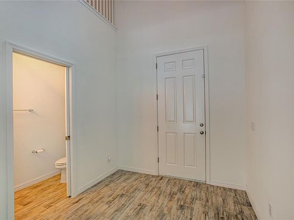 4th image of 1014 Atlantic Ave