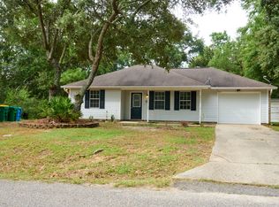723 Orange St, Ocean Springs, MS 39564