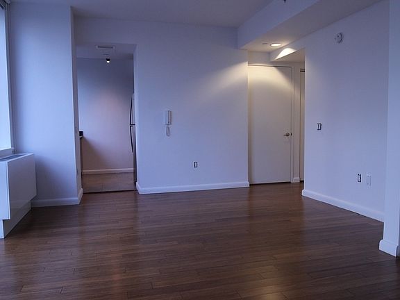 4th image of 66 Rockwell Pl APT 9D