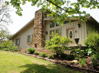 147 Cravener Rd, Vandergrift, PA 15690