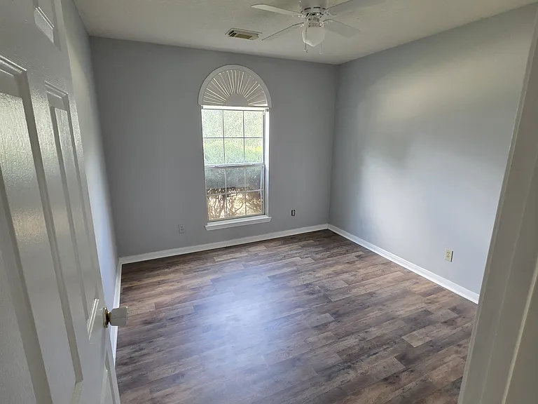 24107 Lazy Kay Ln — Photo 6