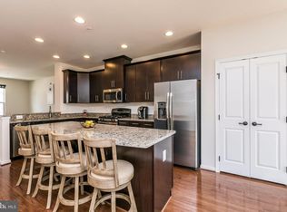 515 Fox River Hills Way, Glen Burnie, MD 21060