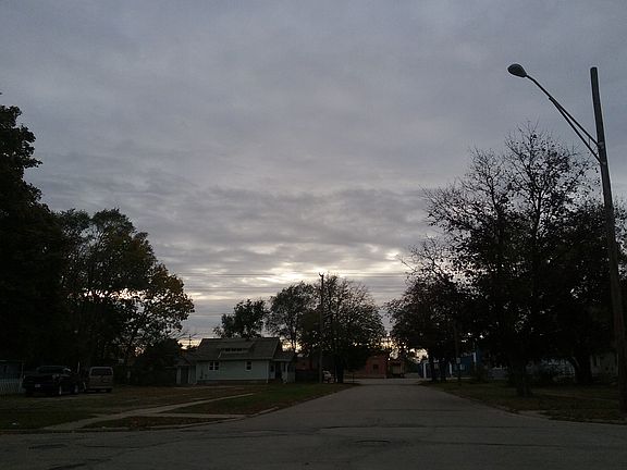 5th image of 809 21st Ave