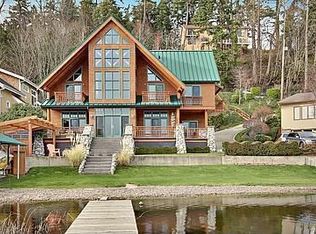 1098 W Lake Sammamish Pkwy NE, Bellevue, WA 98008
