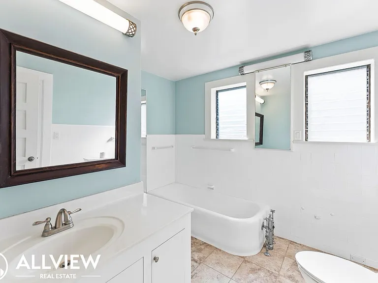 770 Hillcrest Drive — Photo 13