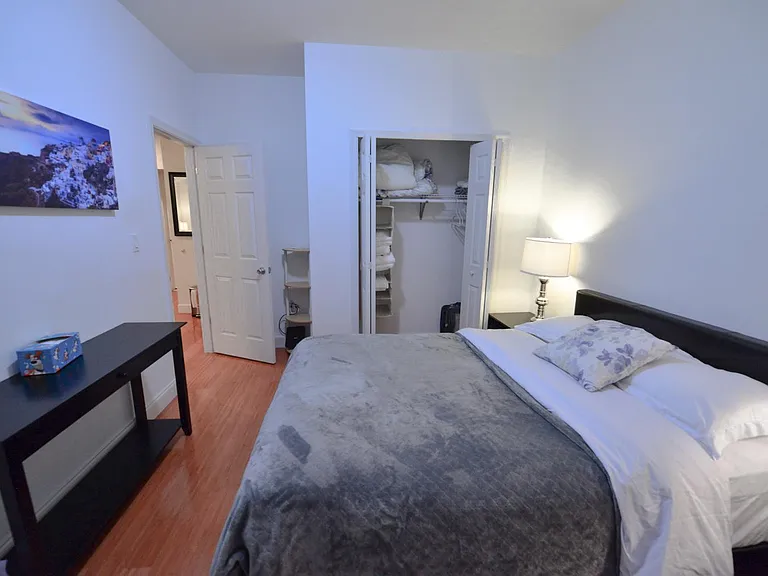 1030 Wood St #3F — Photo 4
