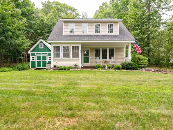 94 High Meadows Drive, Deerfield, NH 03037
