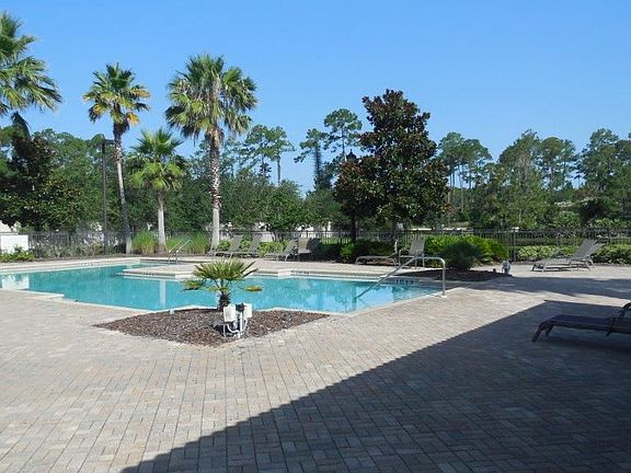 Avila Pool