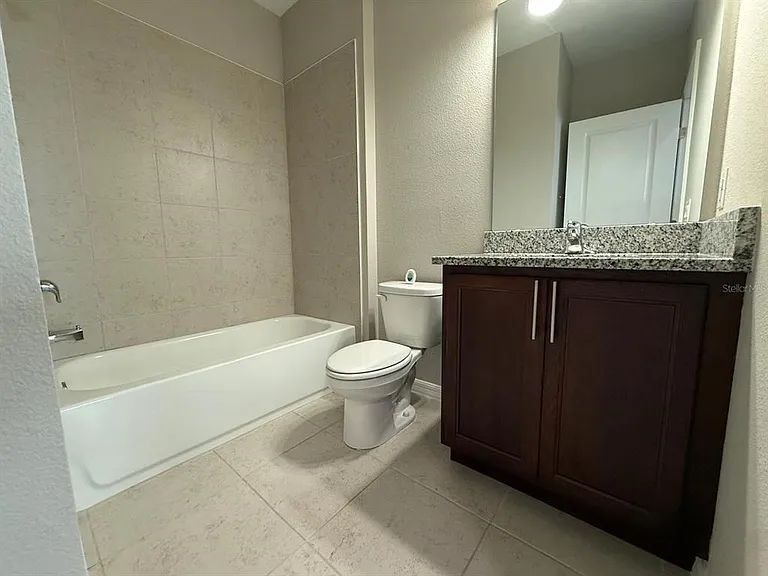 3124 Voyager Ave — Photo 11