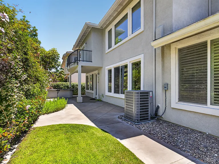 23611 Marin Way — Photo 10