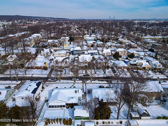 5th image of 34 Malone Ave
