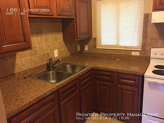 3rd image of 1861 Longford Dr
