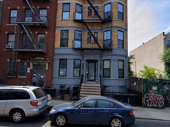5th image of 640 Lafayette Ave #1D