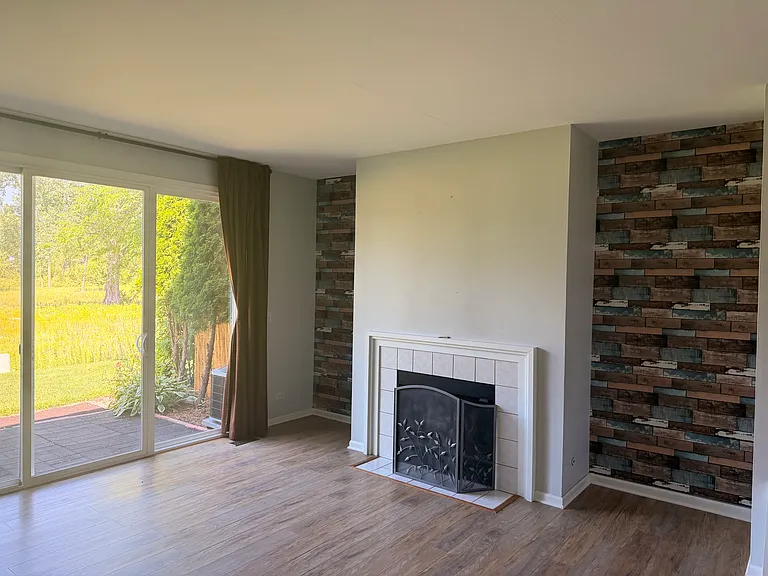 147 Polaris Dr — Photo 2
