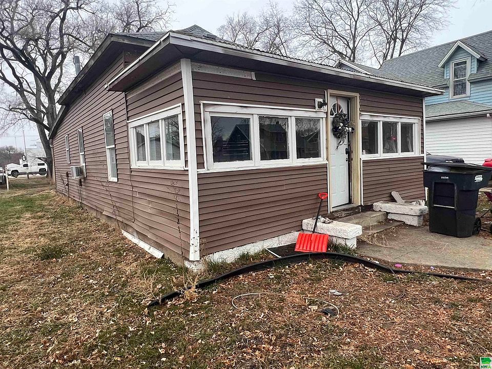 307 Elm St, Correctionville, IA 51016 MLS 823185 Zillow