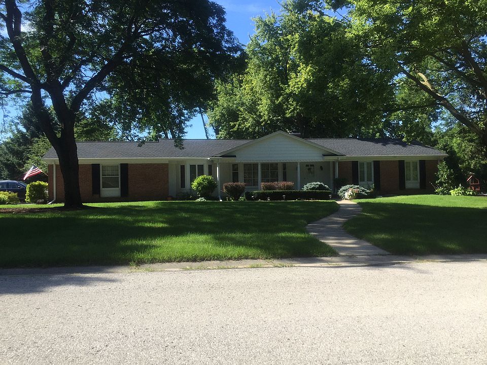 front of house Chevy Chase