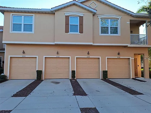 3709 Parkridge Cir #7-204 Photo 1