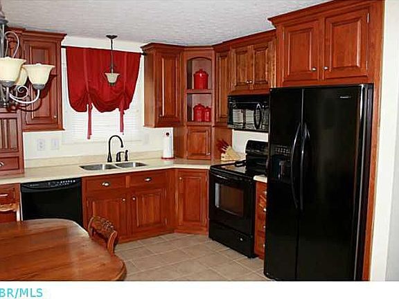5th image of 5674 Silver Spurs Ln
