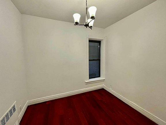 5th image of 1490 Bedford Ave #D