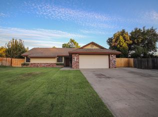 1771 Somerset Ct, Redding, CA 96002