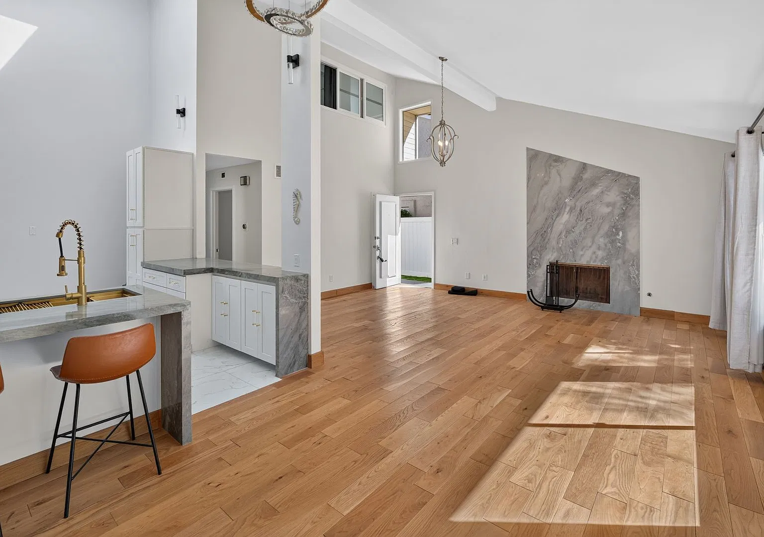 6763 Camino Del Prado — Photo 4