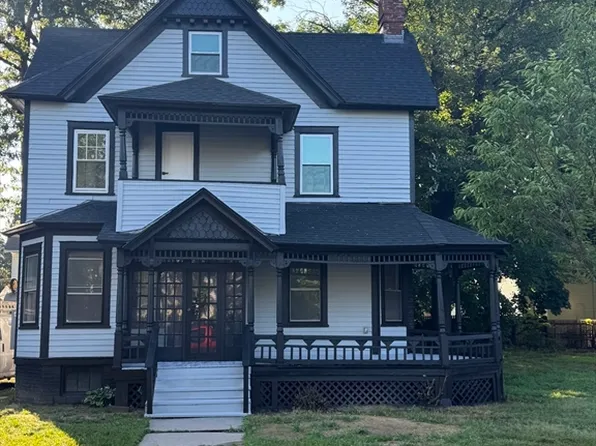86 Amherst St, Springfield, MA 01109