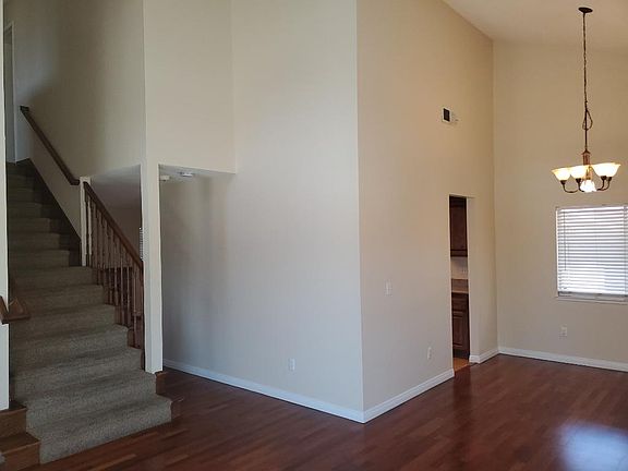 3rd image of 23354 La Mesa Ln