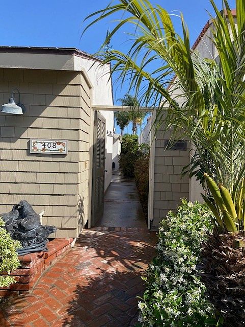 1st image of 408 Corsair Way