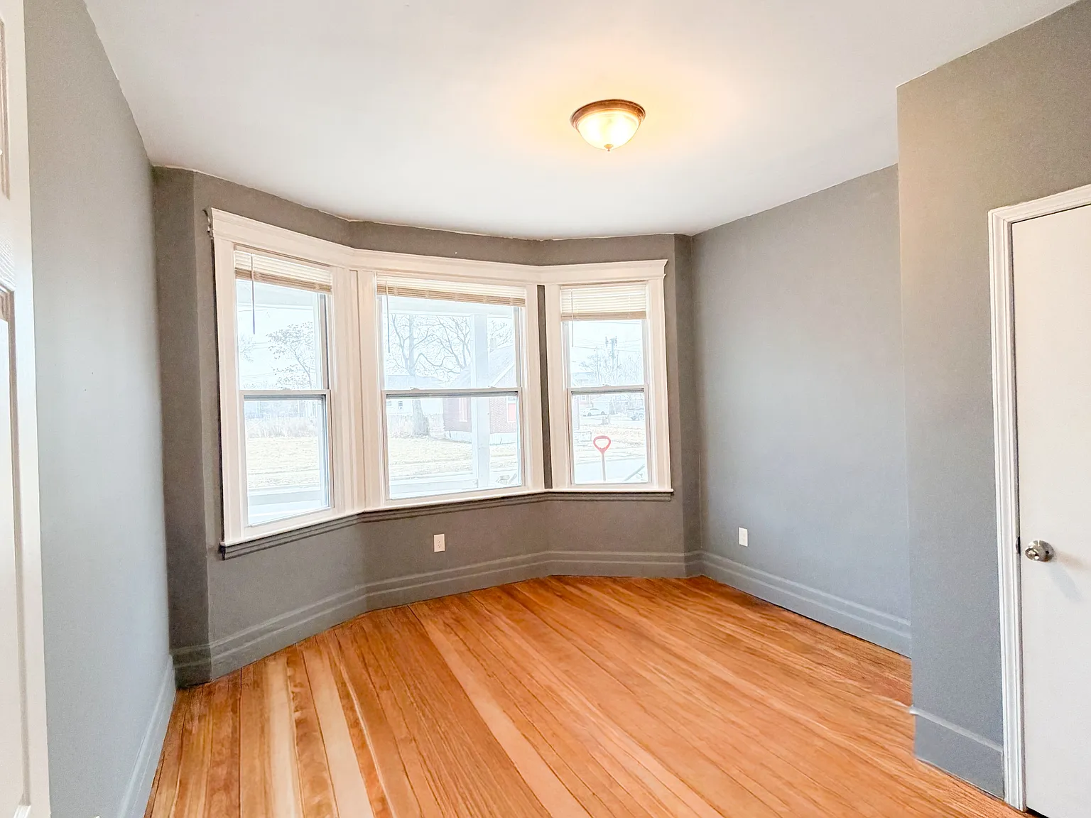 4426 McGraw Avenue - 1 — Photo 2