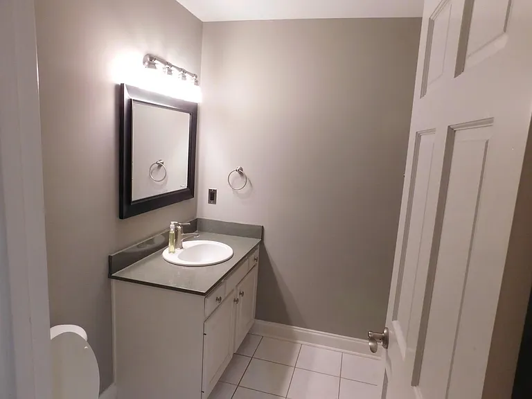 648 S Main St #205 — Photo 17