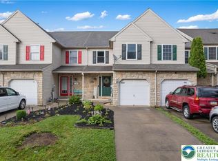 8067 Heritage Dr, Alburtis, PA 18011
