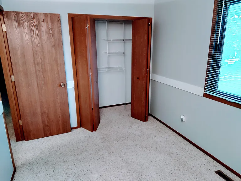 5673 Brandlwood Ct — Photo 9