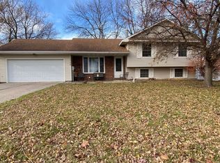 1706 Saint Paul Rd NE, Owatonna, MN 55060