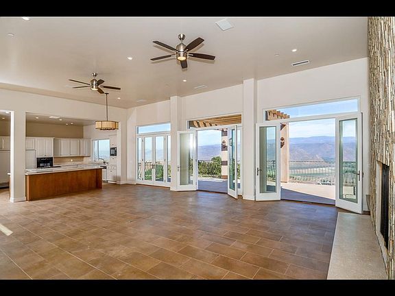 3rd image of 16221-1621 Highland Mesa Dr