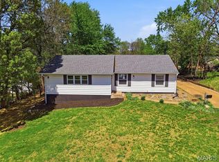 10665 Farview Ave, Saint Ann, MO 63074