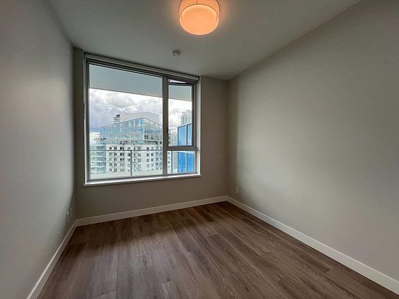 3rd image of 567 Emerson St #2701