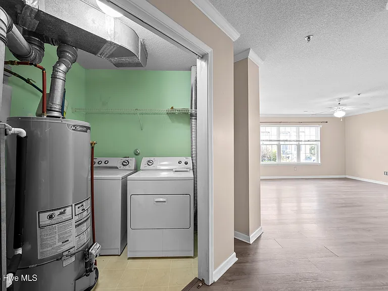 1604 Willoughby Park Ct #1 — Photo 15