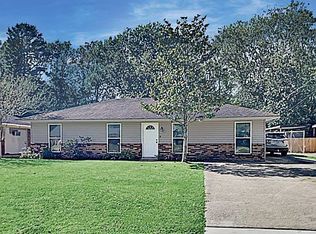 13207 She Lee Place Rd, Gonzales, LA 70737