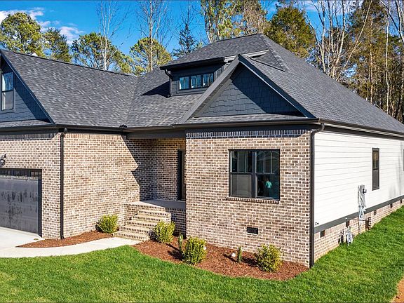 2nd image of 5019 Grove Park Ct NW