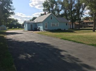 515 Summit St, Underwood, ND 58576