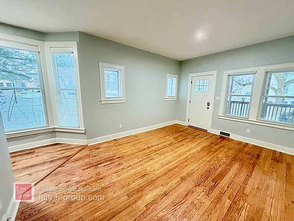5th image of 813 Lake Dr SE
