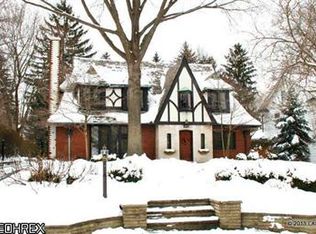 1212 Sunset View Dr, Akron, OH 44313