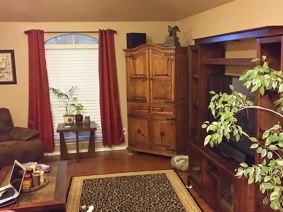 5th image of 109 N Rolling Meadows Dr