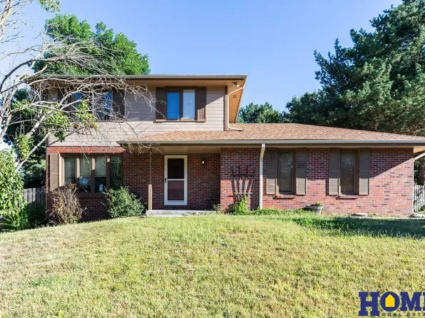 5121 S 67th St, Lincoln, NE 68516