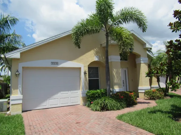 3516 Magenta Ct, Naples, FL 34112