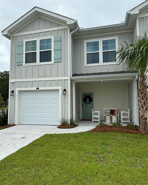 1st image of 102 N Chapel Dr