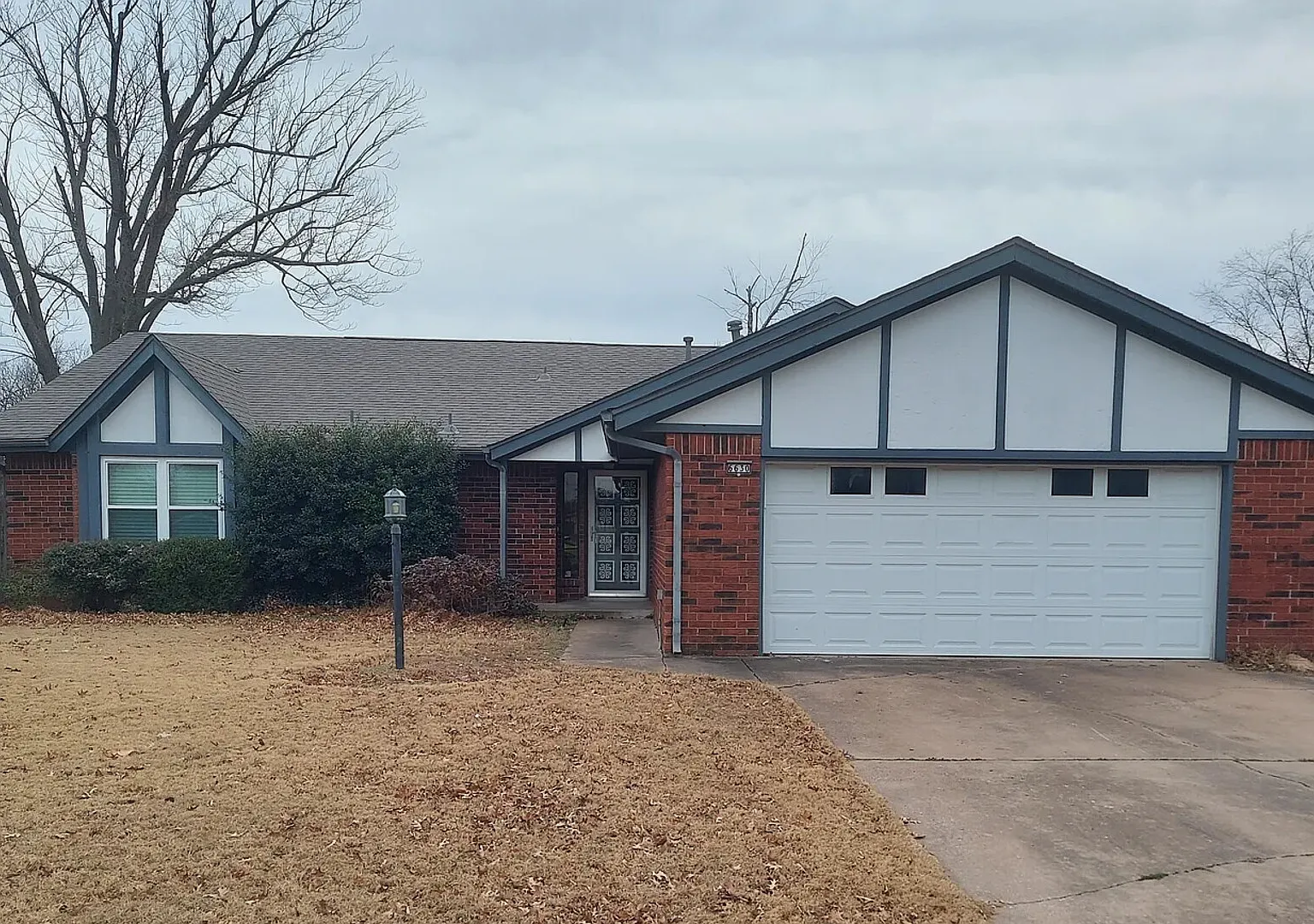 Desirable South Tulsa — Photo 2