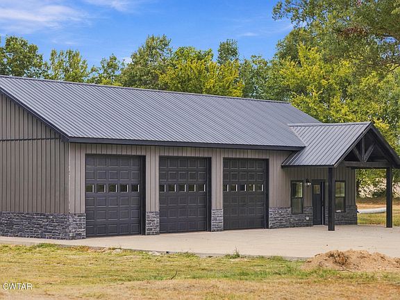 4th image of 112 Roberts Rd