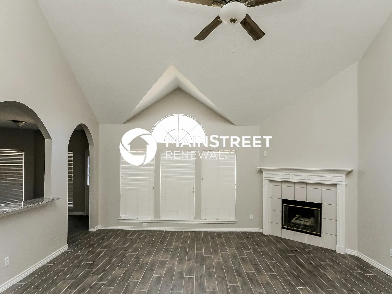 407 Mountain Cir — Photo 4