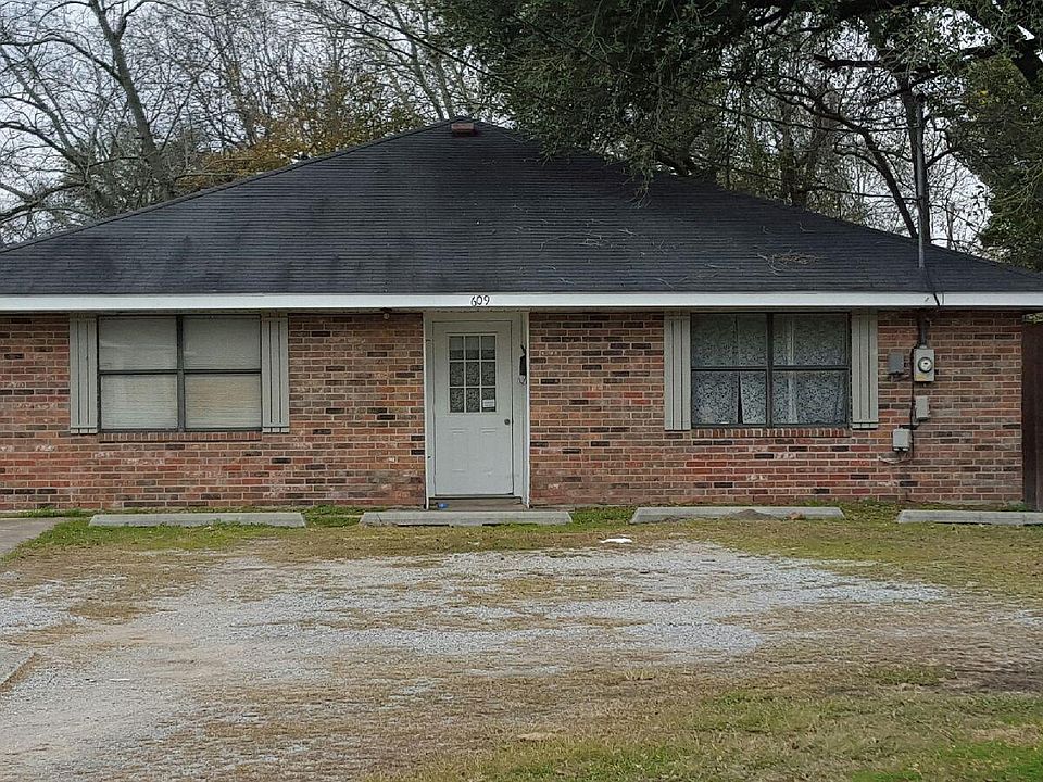 2nd image of 609 18th St #1